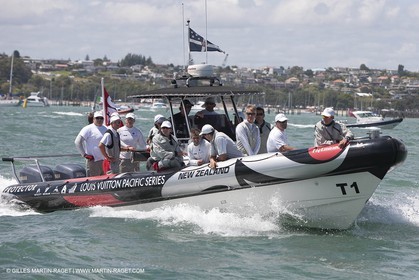 06 02 2009 - Auckland (NZL) - Louis Vuitton Pacific Series - Racing Day 6 - Round Robin 2