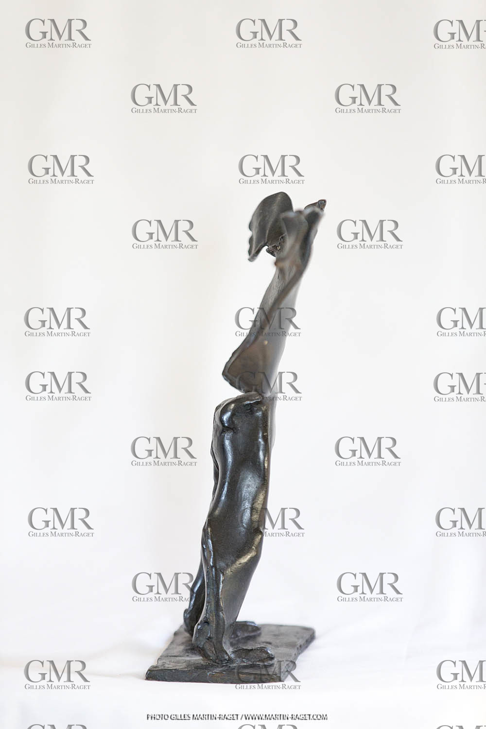 06 03 2016, Marseille, (FRA,13), Oeuvre de Germaine Richier, Homme de la nuit n°1 1954, Bronze patiné foncé, Numéroté 8 8, Fondeur L. Thinot, Paris, 27,5 x 20,4 x 9 cm, Collection particulière