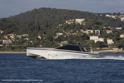 29 09 2007 - St Jean Cap Ferrat - Wally Yachts - Wally Power 70 - Lau Lau