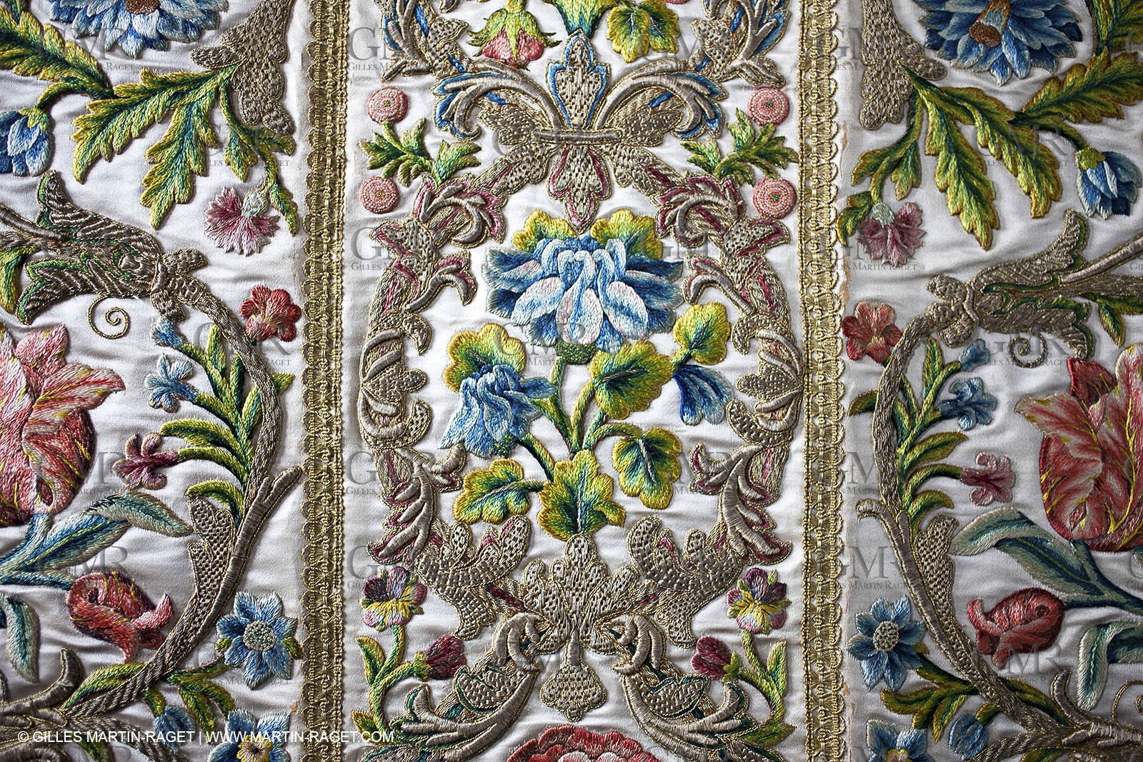 04 02 2013 - Marseille(FRA,13), Notre Dame de la Garde, liturgical clothing