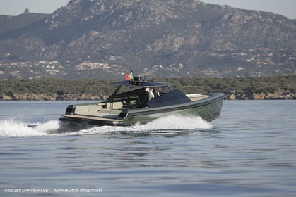 16 07 2007 - Portisco (Italie, Sardaigne) - Wally Power 47 millesime 2007