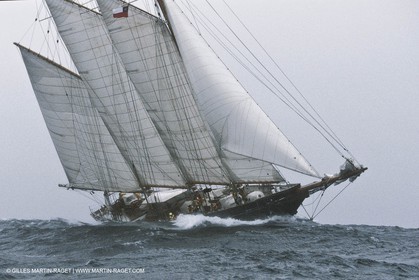 Classic yachts - Shenandoah at Cape Horn
