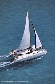 Multicoque sous voile