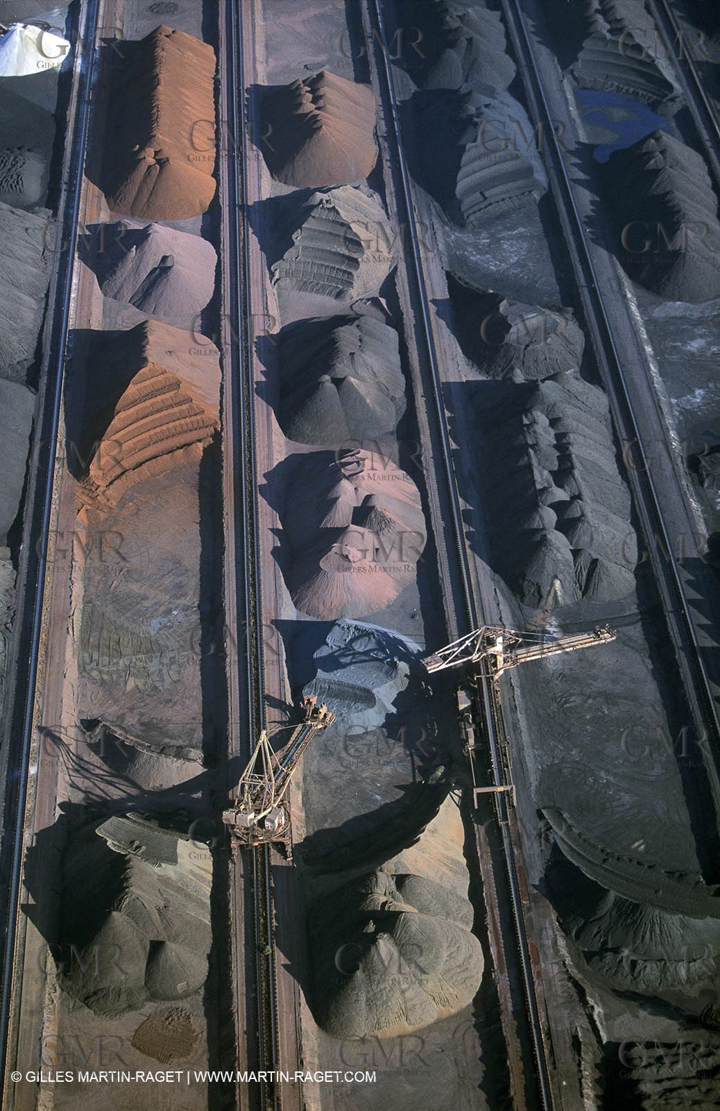 Fos harbour, mineral terminal