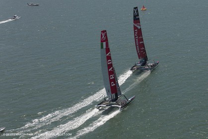 13 07 2013 - San Francisco (USA,CA) - 34th America's Cup - Louis Vuitton Cup - Round Robin - Race Day 4 - Luna Rossa vs ETNZ