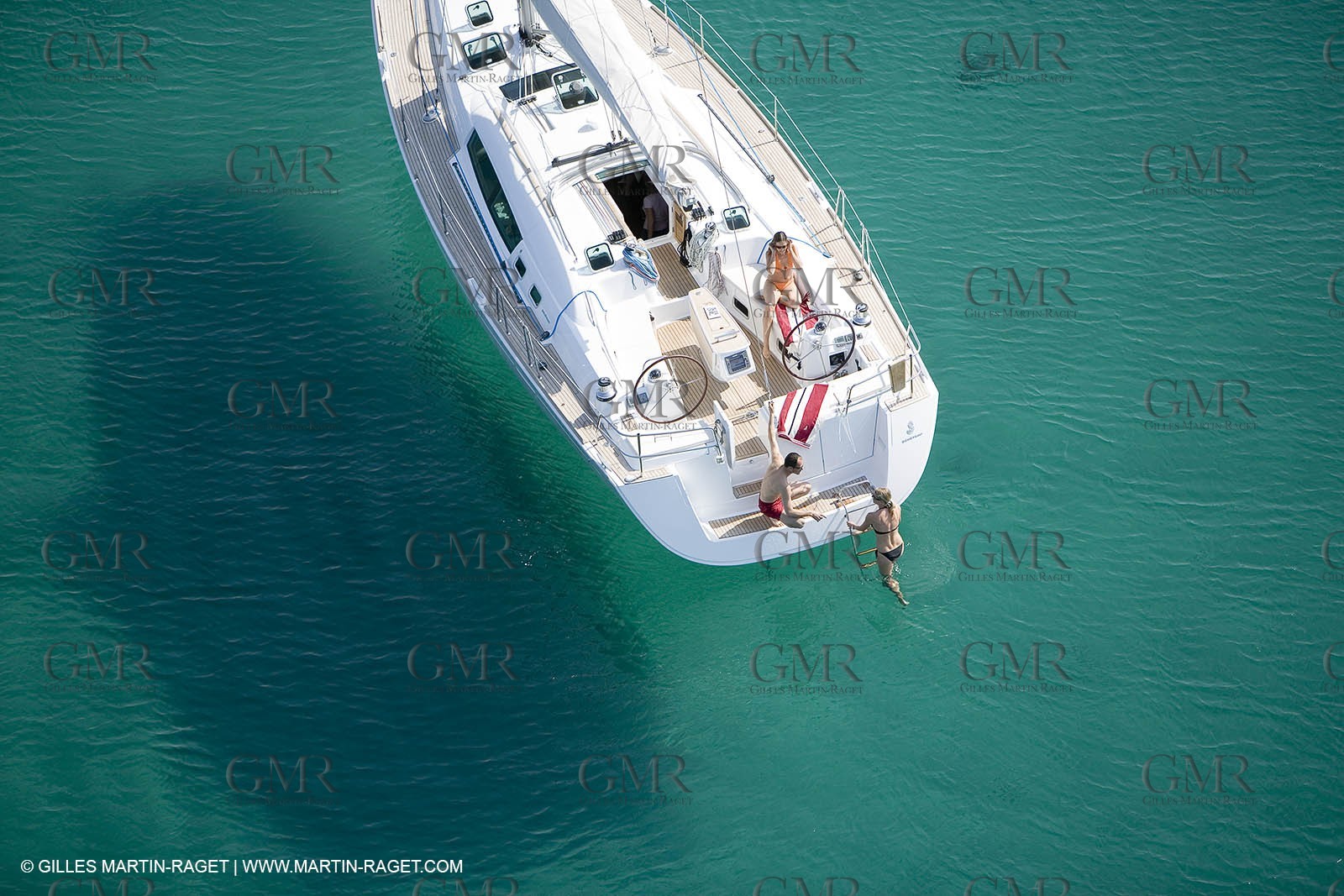 Cruising monohull mooring