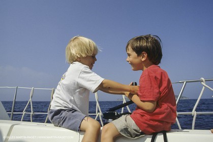 Voile, croisière, personnages, enfants