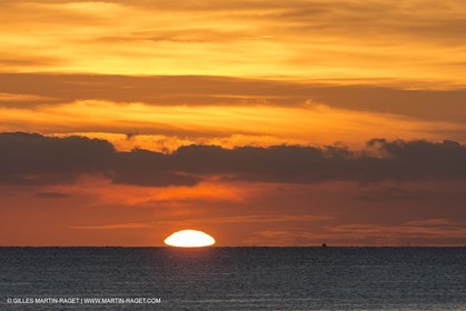 11 10 2014, Alicante (ESP), Volvo Ocean Race 2014-15, Team Alvimedica