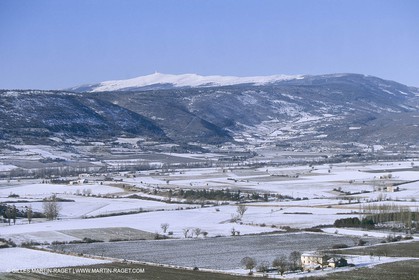 France, Provence, Neige en hiver   Snow in Provence