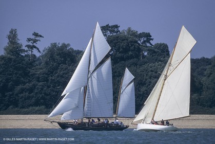 Sailing, Classic yachts (for yacht names check keywords)