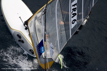 26 04 2007 - Semaine Olympique Française 2007 - Hyères - Jour 5 - Team France - RS:X - Bontemps Julien