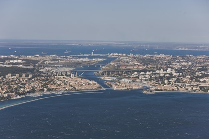 114 04 2008 - Littoral aux environs du golfe de Fos et de l'embouchure du Rhône (FRA,13)