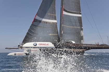 09 07 2009 - San Diego (USA,CA) -33rd America's Cup - BMW ORACLE Racing - First sea trials of the newly modified BOR 90 trimaran