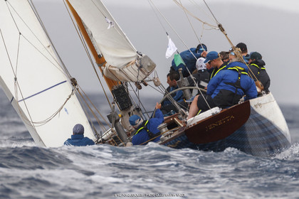 19 06 2024, Porquerolles Island (FRA), Championnat du monde des 12 m JI 2024, Race Day 1