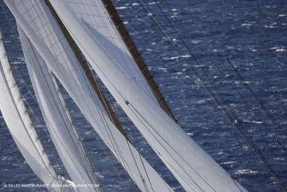 07 10 2006 - Saint Tropez (Fr) - Voiles de Saint Tropez 2006 - Voiliers de tradition