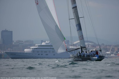 29 04 2007-Valencia (Spain)- 32nd America's Cup - Louis Vuitton Cup - RR2 - Day 1 - BMW ORACLE Racing
