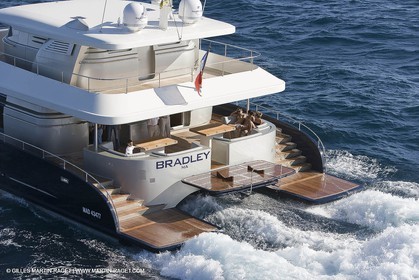 13-07-07 - La Ciotat (FRANCE) - MotorYacht - Chantier H2X