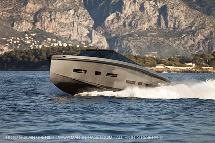 11 11 2009 - Saint Jean Cap Ferrat (FRA,06) Wally Yachts - Wallypower 55