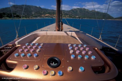 Sailng, Super Yachts, Wally Yachts, Tiketitoo