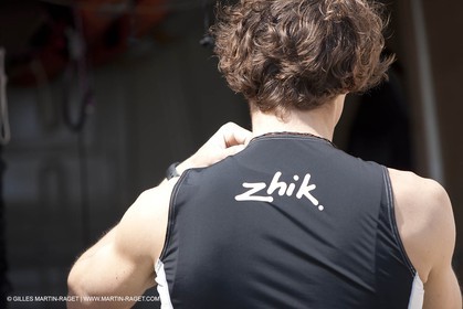 20 04 2010 - Hyères (FRA,83) - SOF 2010 - ZHIK Team - RSX Hommes - Julien Bontemps