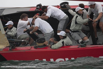 11 02 2009 - Auckland (NZL) - Louis Vuitton Pacific Series - Racing Day 11 - sail off