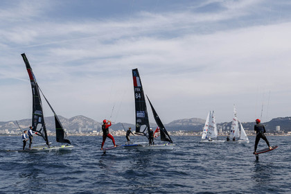 15 04 2024, Marseille (FRA), présentation des sélectionnés olympiques français en voile pour les Jeux Olympiques de Paris 2024.  Alex Mazella (Kite hommes - Formula Kite); Laurianne Nolot (Kite femmes - Formula Kite); Nicolas Goyard (Planche à voile hommes - iQFoil); Hélène Noesmoen (Planche à voile femmes- iQFoil); Camille Lecointre-Jeremie Mion (dériveur double mixte - 470); Louise Cervera (Dériveur femmes - ILCA 6); Jean-Baptiste Bernaz (Dériveur hommes - ILCA 7); Tim Mourniac - Lou Berthomieu (Multicoque mixte - Nacra 17); Clément Péquin - Erwan Fischer (Skiff hommes - 49er); Sarah Steyaert-Charline Picon (Skiff femmes - 49er FX).