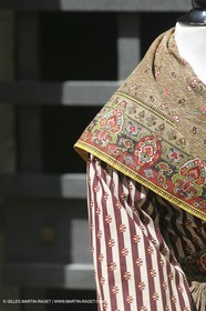 May 2004 - La Tour d'Aigues (FRA, 84) - Old costumes for women of the South exhibition