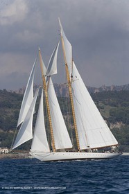 01 10 2006 - Saint Tropez (Fr) - Voiles de Saint Tropez 2006 - Arrivée de la Coupe du Yacht Club de France