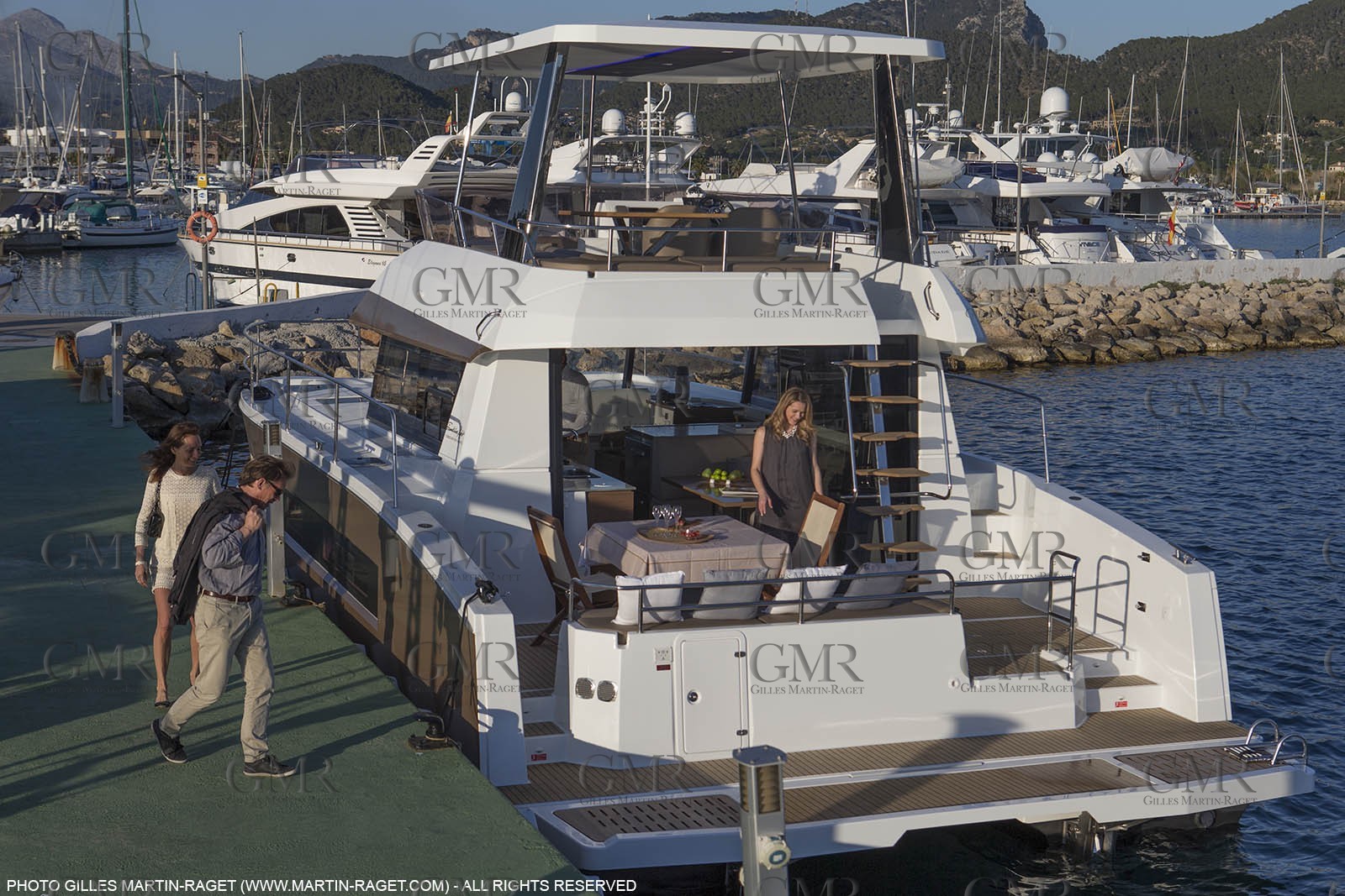 08 04 2015, Andraitx (Isla de Mallorca, Islas Baleares, ESP), Chantier Fountaine-Pajot, Motor Yacht 37