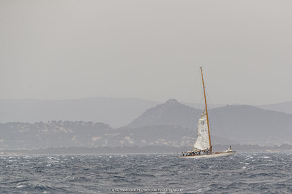 19 06 2024, Porquerolles Island (FRA), Championnat du monde des 12 m JI 2024, Race Day 1
