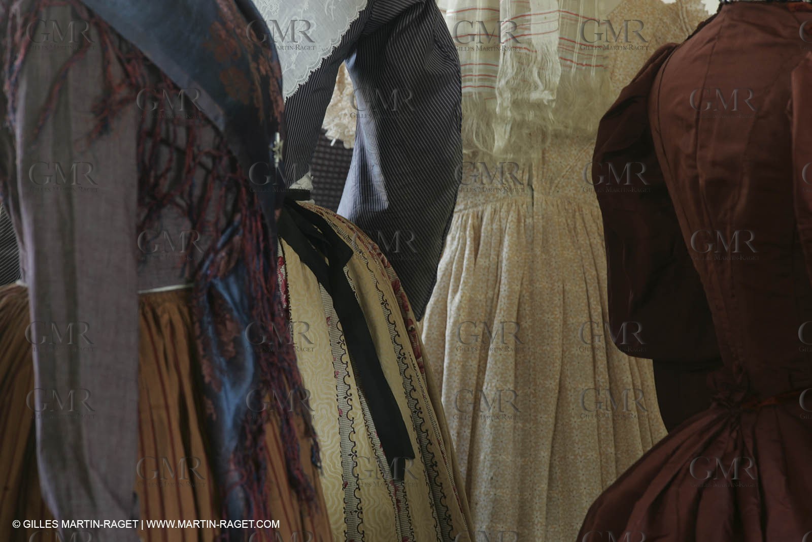 May 2004 - La Tour d'Aigues (FRA, 84) - Old costumes for women of the South exhibition