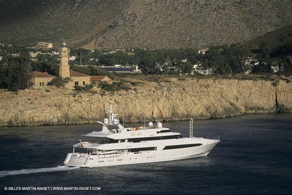 Super Motor Yachts, Chamar