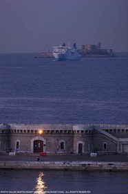 17 02 2012 - Marseille (FRA,13) - Arrivée dans le port de marseille à bord du Piana (Cie La Méridionale)