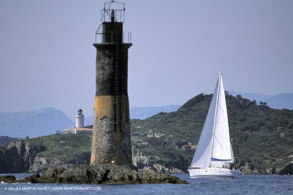 Monocoque de croisiere sous voile