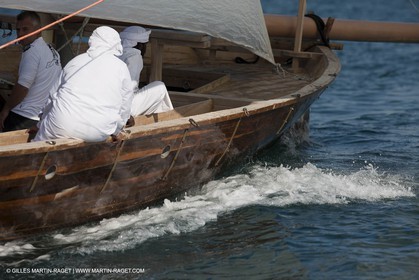 20 11 2010 - Dubai (UAE) - Dubai Louis Vuitton Trophy - Traditionnal dhow races for competing teams