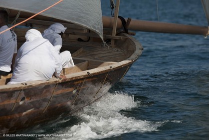 20 11 2010 - Dubai (UAE) - Dubai Louis Vuitton Trophy - Courses de boutres traditionnels pour les équipes engagées