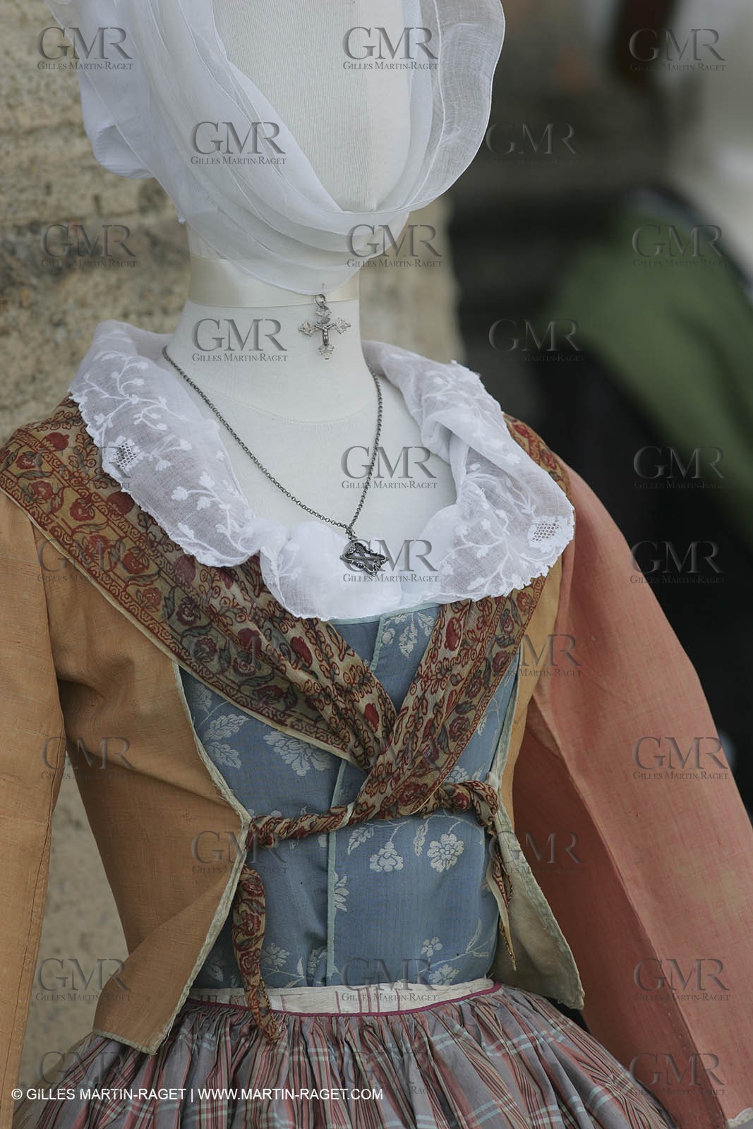 May 2004 - La Tour d'Aigues (FRA, 84) - Old costumes for women of the South exhibition