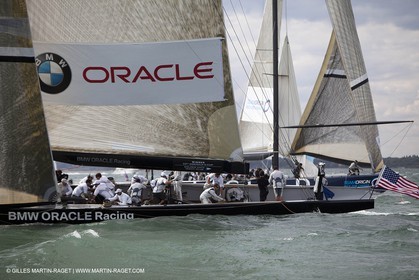 02 08 2010 - Cowes (UK, IOW) - The 1851 Cup -  BMW ORACLE Racing - Training Day.