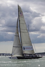 02 08 2010 - Cowes (UK, IOW) -  The 1851 Cup -  BMW ORACLE Racing - Training Day