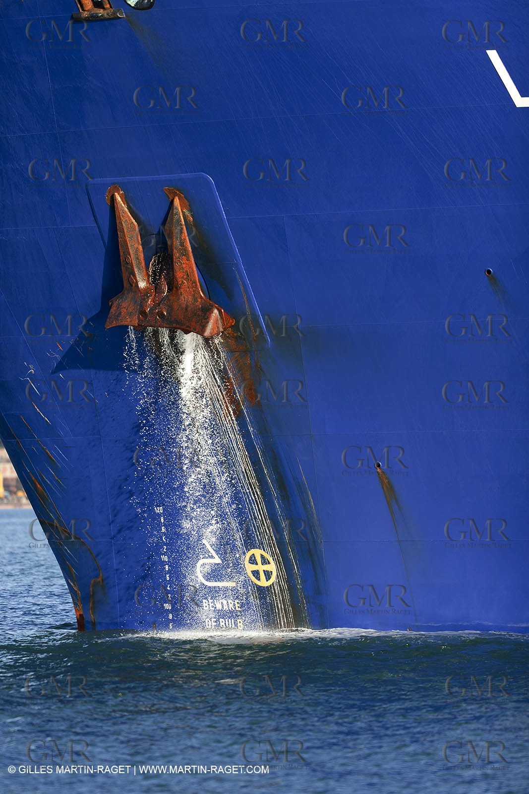 Monde maritime, opérations porturaires, ports, manoeuvres, marine world, harbour operations, maritime shipping,