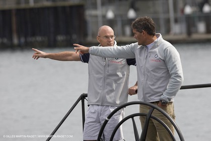 26 08 2008 - Anacortes (WA, USA) - America's Cup - BMW ORACLE Racing - 90 ft trimaran launch - structural tests completed by design team