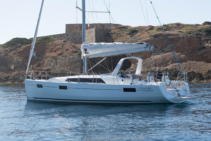 04 07 3017; Les EMbiez (FRA; 83) - Chantier Beneteau; Oceanis 41.1