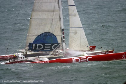 Round the world solo record - Idec - Francis Joyon - Brest finish
