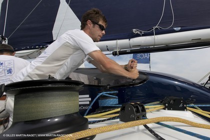 05 07 2012 - New York (USA) - Ocean Krys Race - Speed runs in fornt of NY city