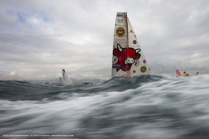 31 12 2010 - Barcelona (ESP) - Barcelona World Race 2010 - Groupe Bel - Start