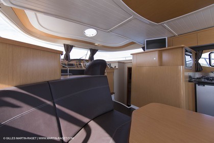 31 08 2012, Cogolin (FRA,83), Chantier Fountaine-Pajot, Summerland