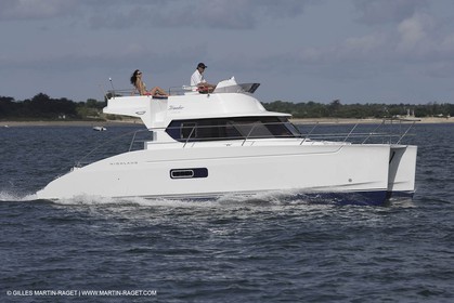 23 07 07 - La Rochelle - Chantier Fountaine Pajot - Highland
