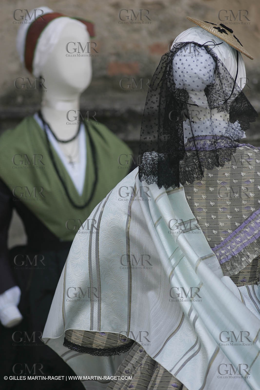 May 2004 - La Tour d'Aigues (FRA, 84) - Old costumes for women of the South exhibition