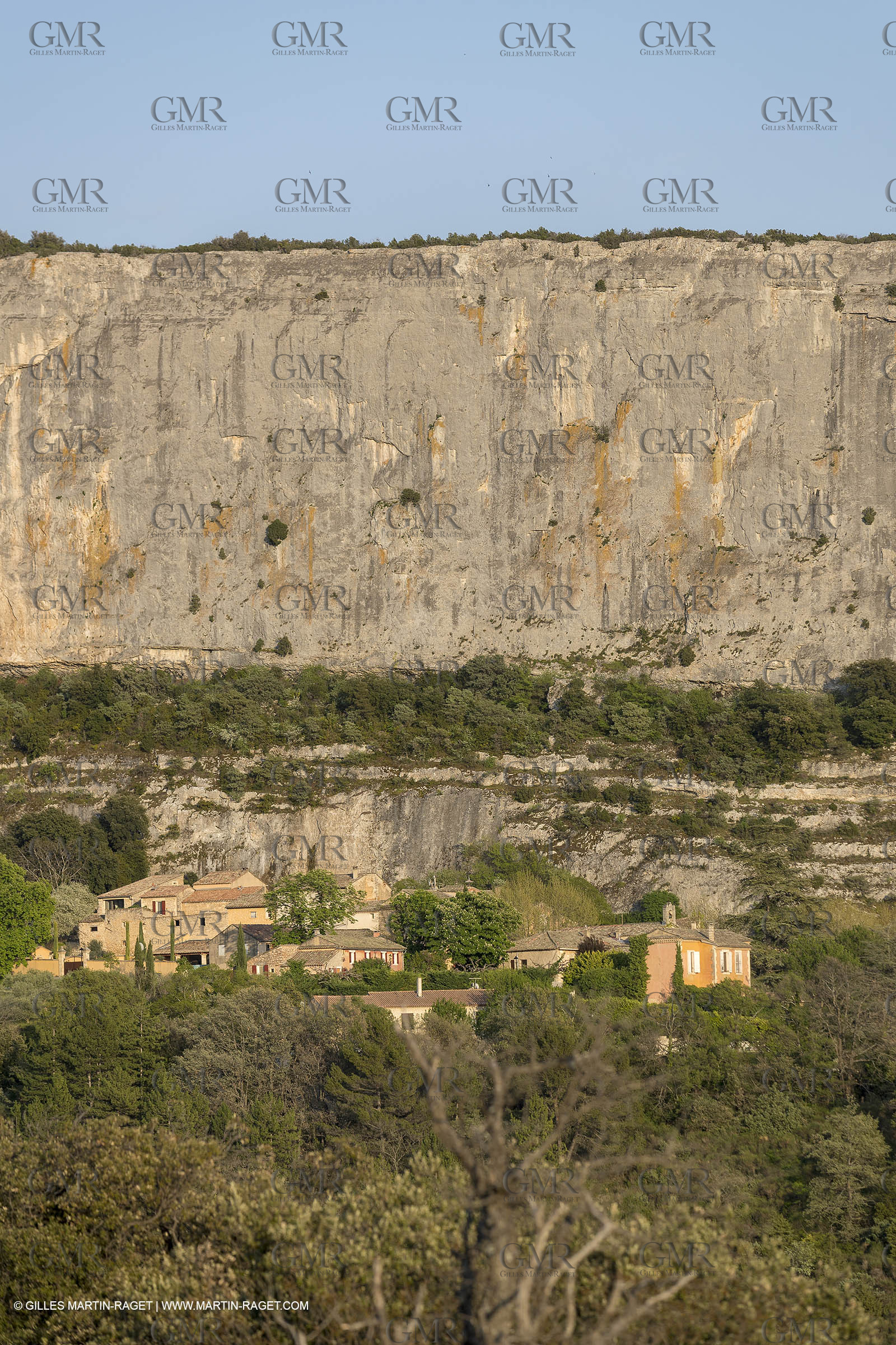 19 04 2018, Lioux (FRA,84)