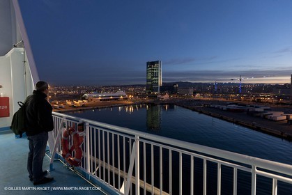 17 02 2012 - Marseille (FRA,13) - Arrivée dnas le port de marseille à bord du Piana (La méridionale)